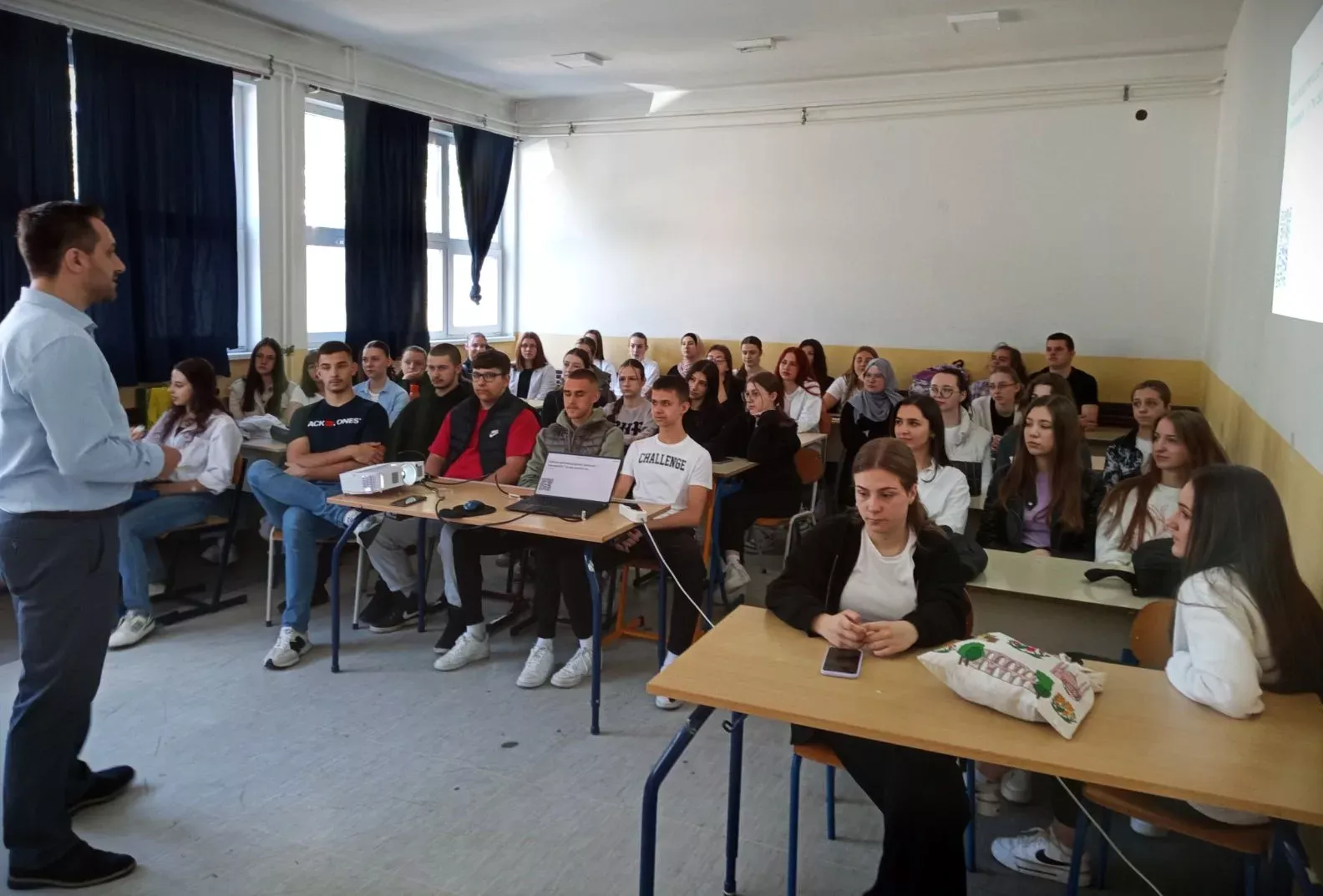 Kurs islama u Žepču: Predavanje za srednjoškolce o temi vjerovanja u Božije poslanike