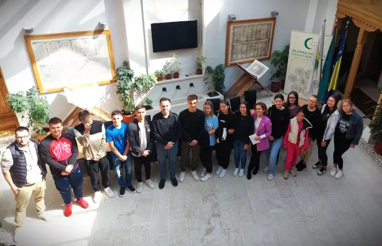 Kurs islama u Tešnju: Predavanje za srednjoškolce o temi vjerovanja u Božije poslanike